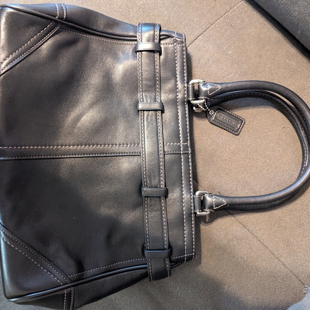 Coach Black Leather Tag with Silver Accents - Picture 2 of 6